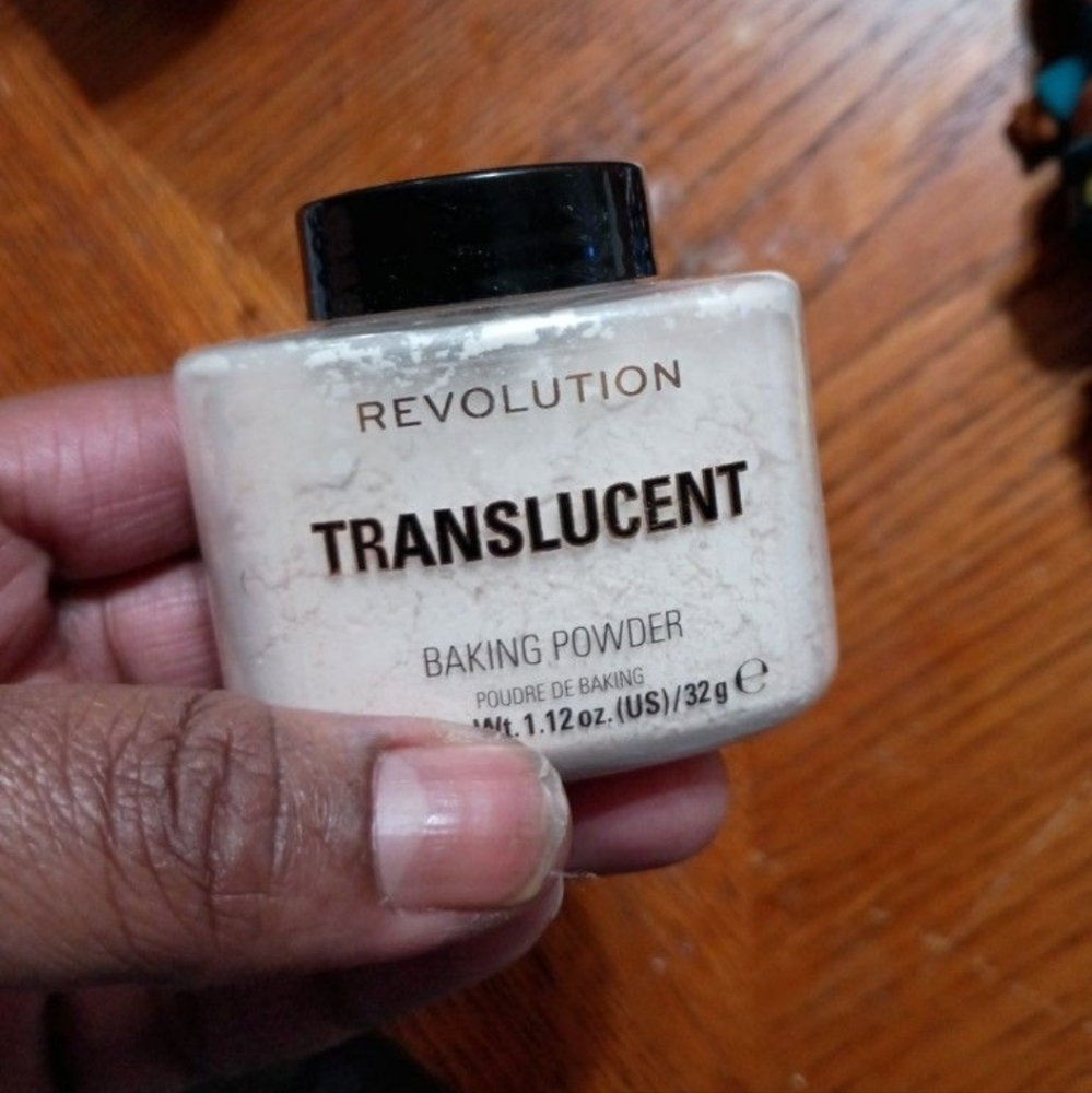 Makeup Revolution Setting Powder Collection - Picture 7 of 8